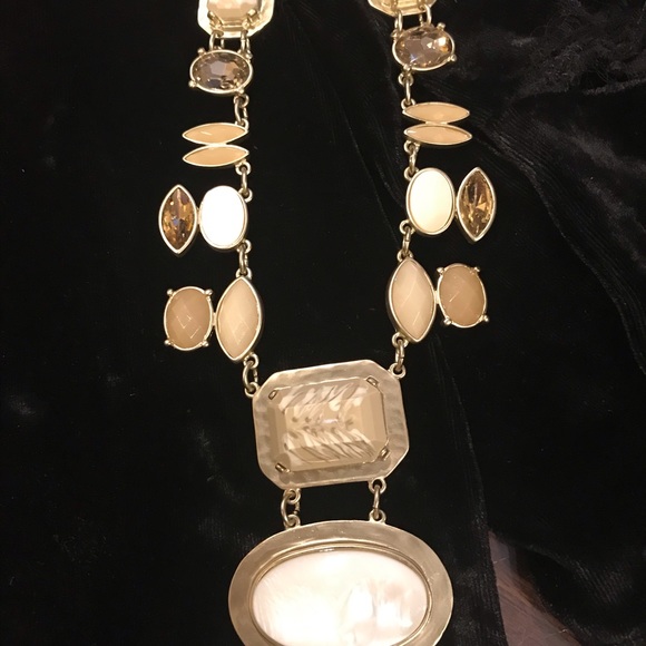 CHICOS GOLD NECKLACE WITH STONES - Picture 10 of 11